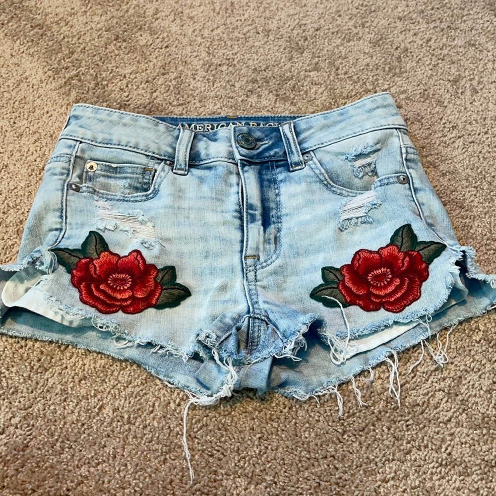 AEO Embroidered Hi Rise Shortie